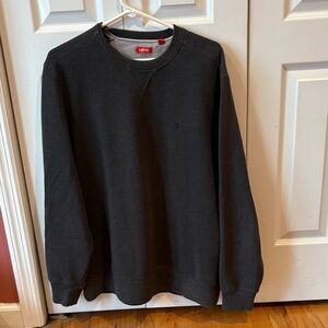 Izod Men's Dark Gray Crewneck Sweater